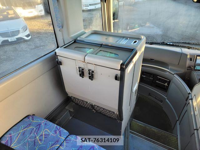 Hino Selega 2005-12 2100890-22