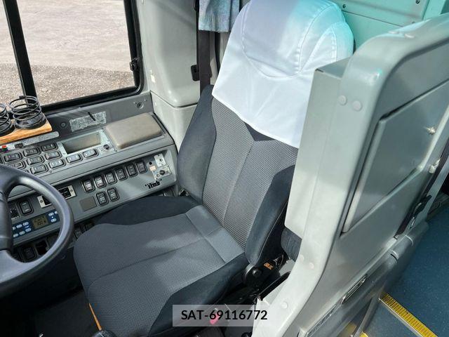 Hino Selega 2007-06 4111392-17