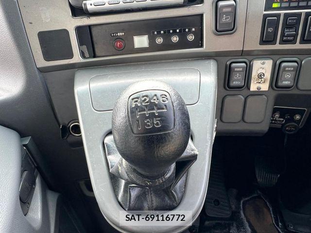 Hino Selega 2007-06 4111392-7