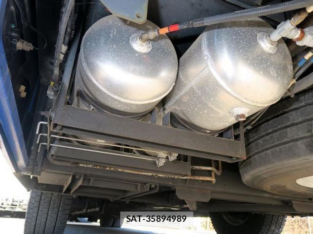 Hino Selega 2018-06 6791468-25