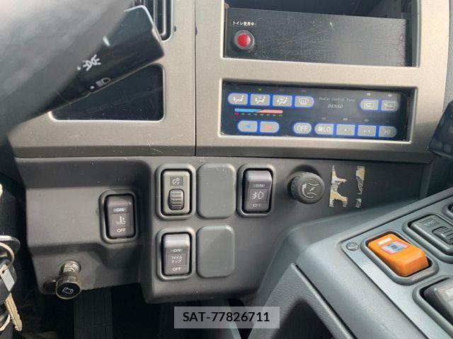 Hino Selega 2008-04 7252215-17