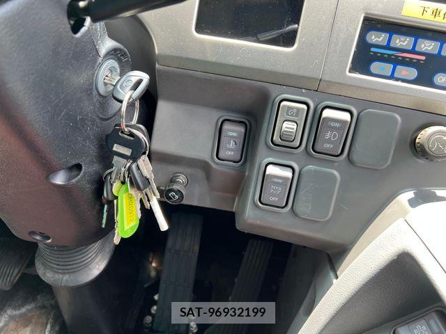 Hino Selega 2009-04 7252197-6
