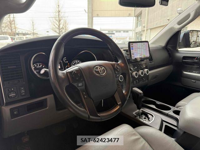 Toyota SEQUOIA 2018-06 6017813-4