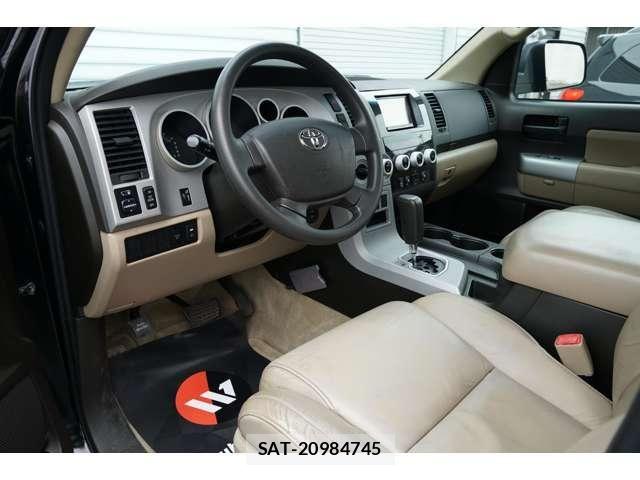 Toyota SEQUOIA 2011-10 7728247-12