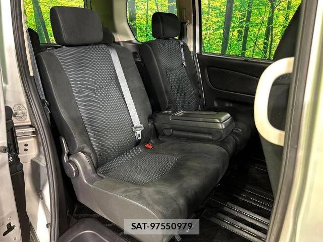 Nissan SERENA 2013-02 622570-9