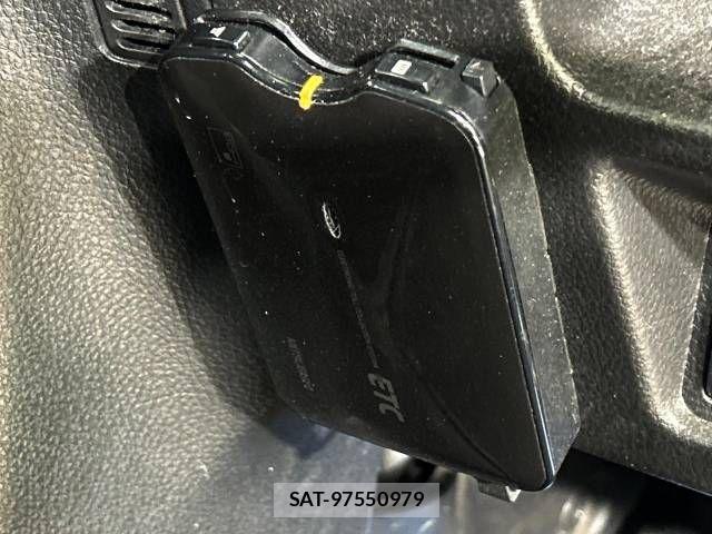 Nissan SERENA 2013-02 622570-4