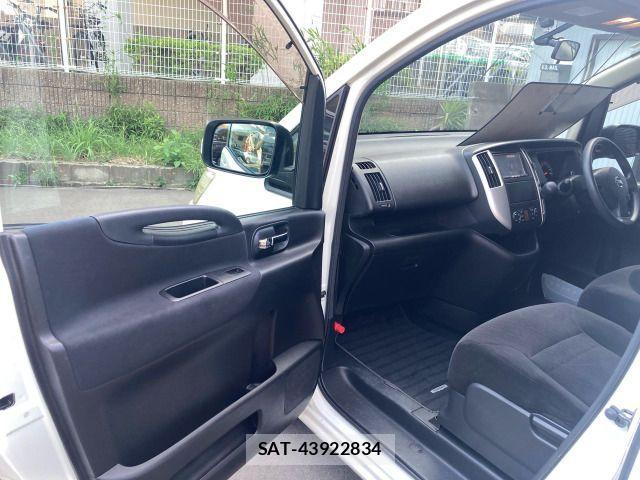 Nissan SERENA 2010-07 1126315-12