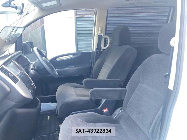 Nissan SERENA 2010-07 1126315-13
