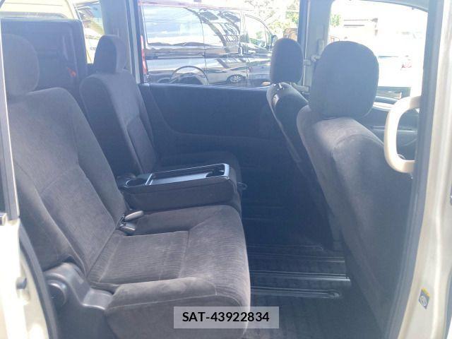 Nissan SERENA 2010-07 1126315-14