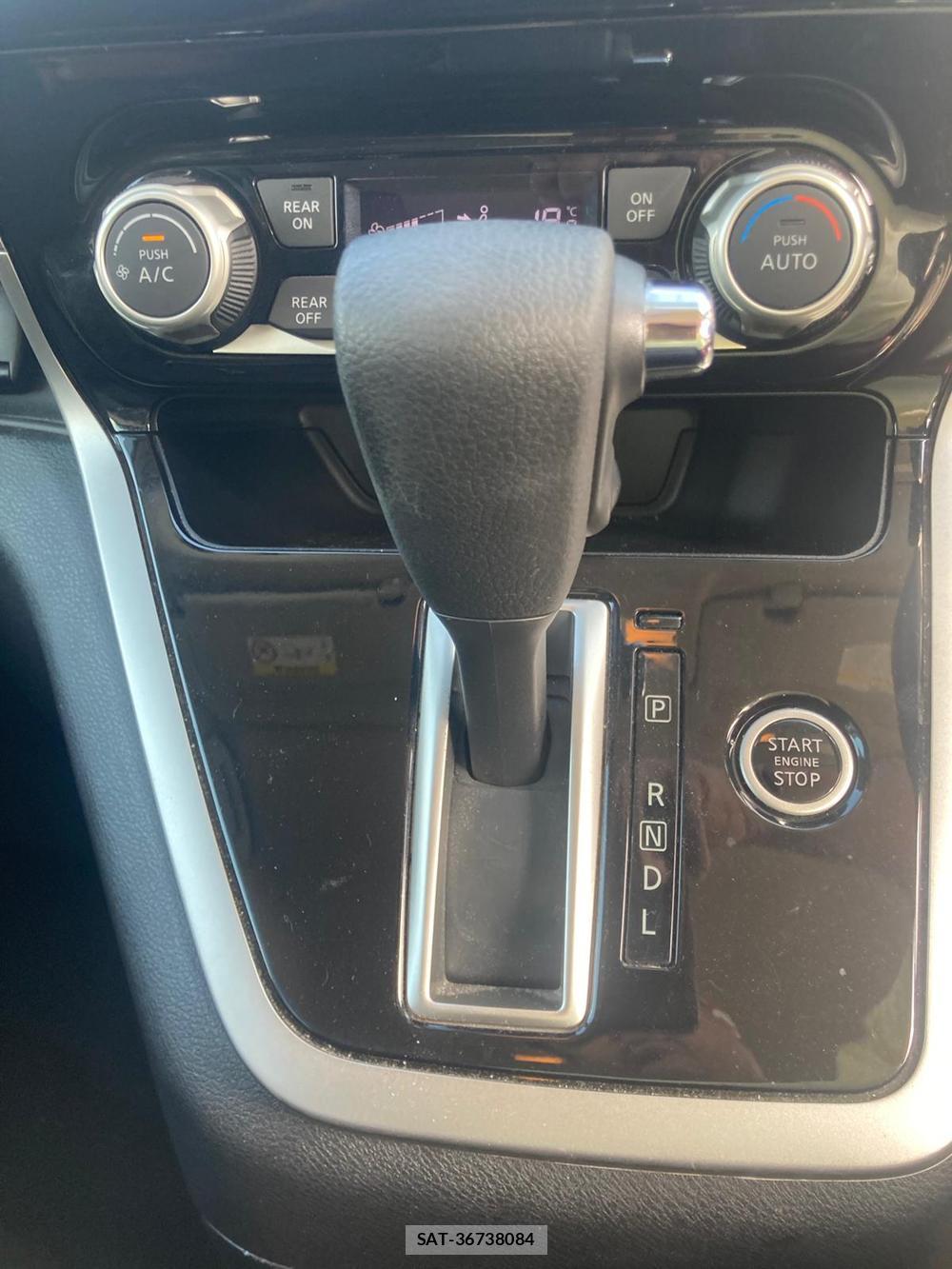 Nissan SERENA 2018 1300089-20