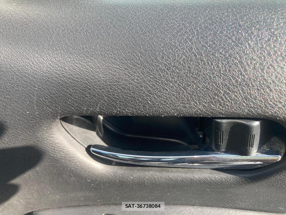 Nissan SERENA 2018 1300089-24