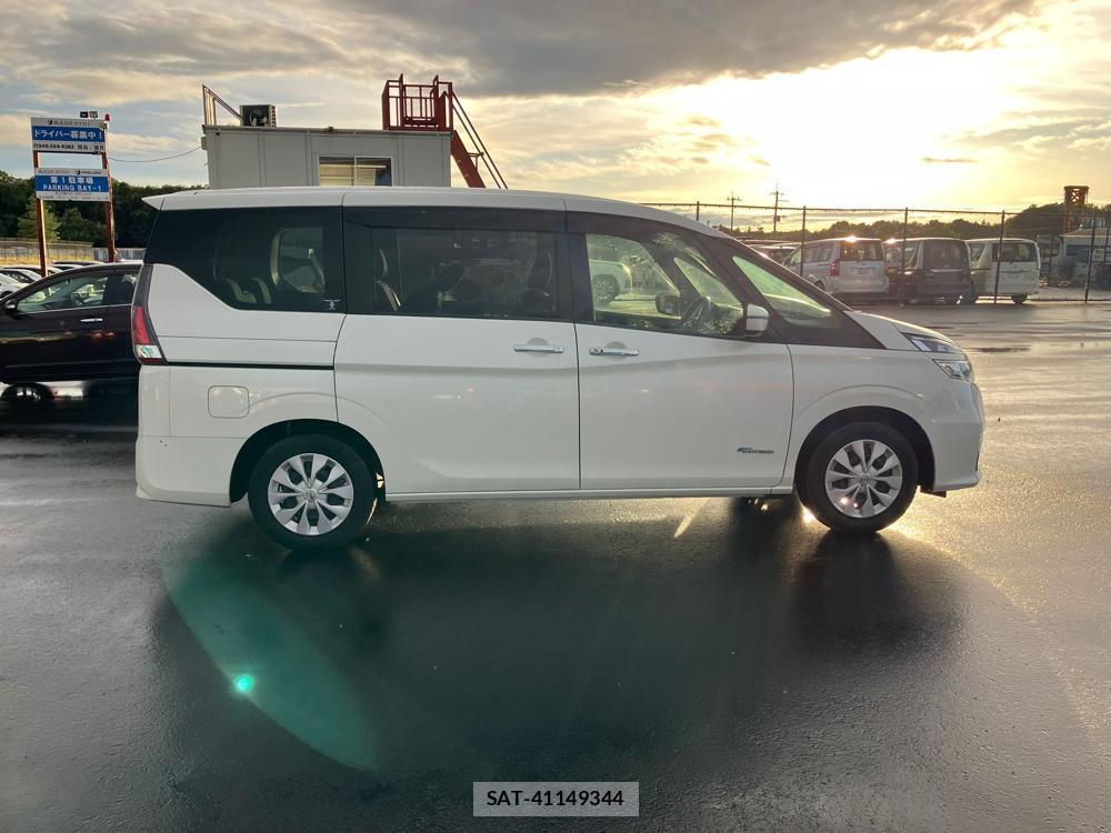 Nissan SERENA 2018 1243433-5