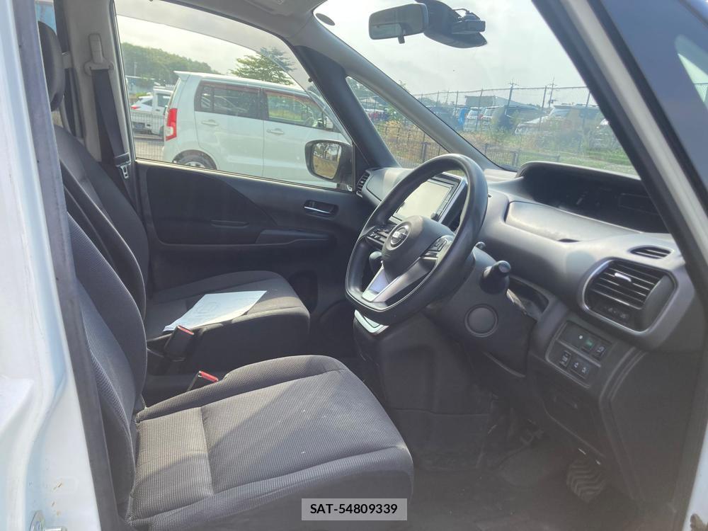Nissan SERENA 2018 1248949-11