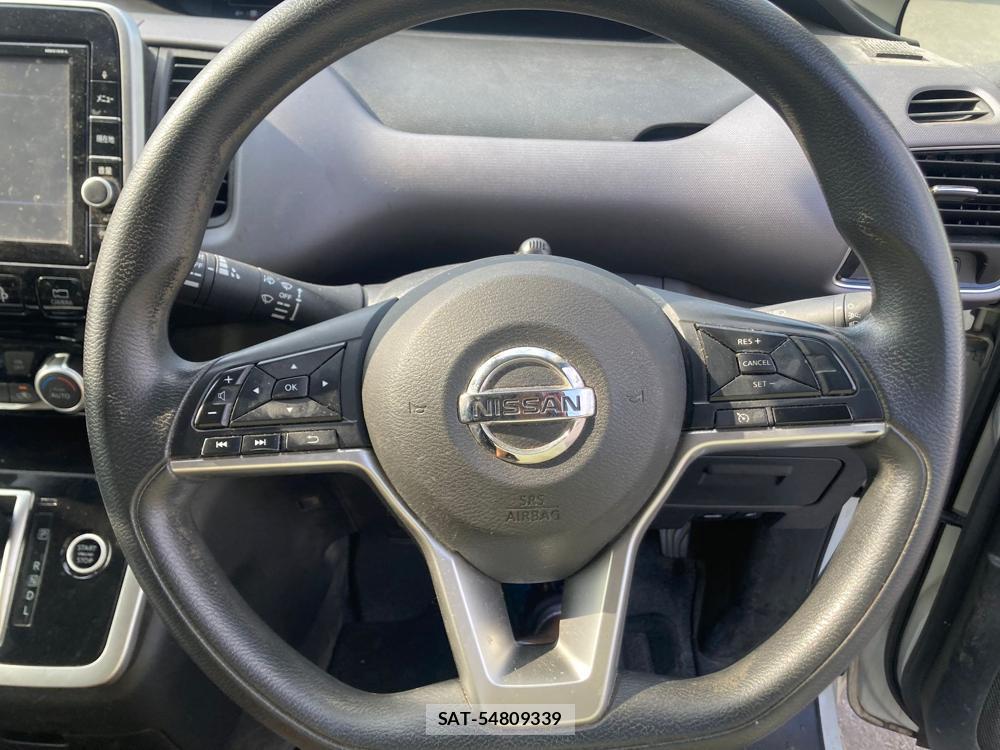 Nissan SERENA 2018 1248949-14