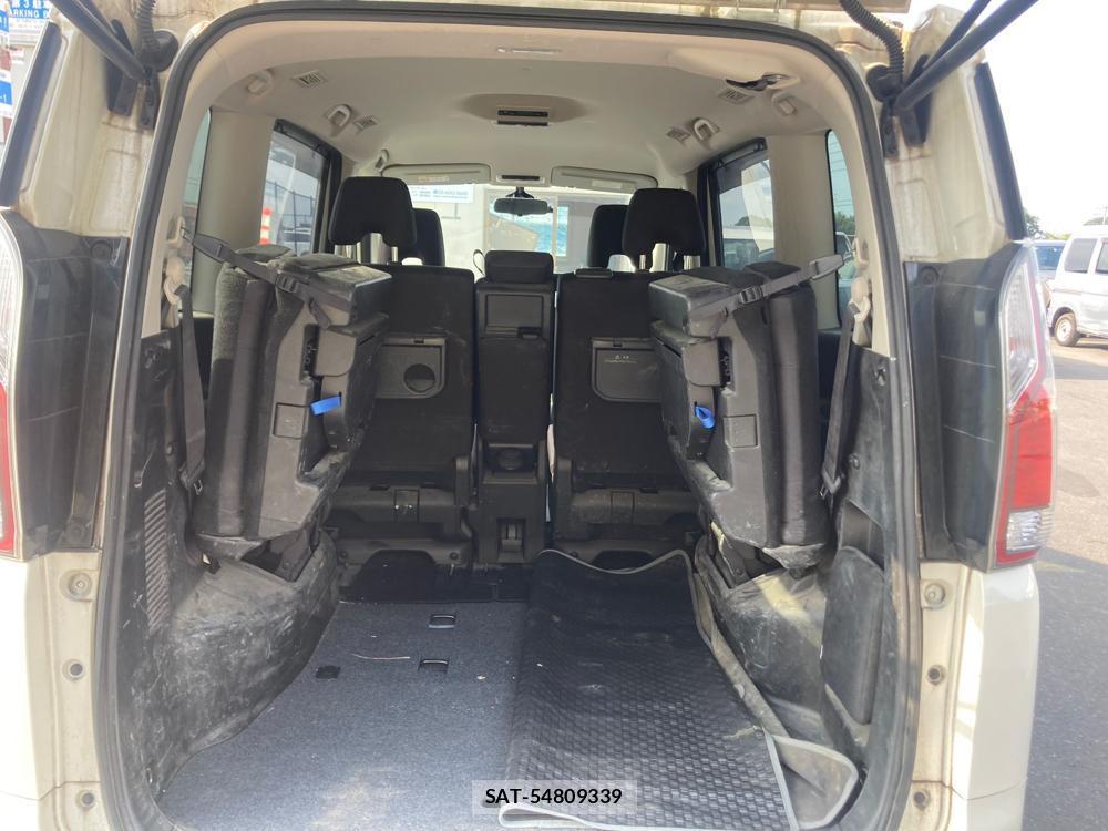 Nissan SERENA 2018 1248949-26