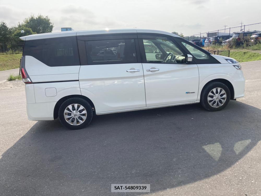 Nissan SERENA 2018 1248949-5