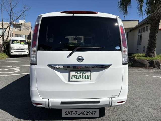 Nissan SERENA 2013-01 1323219-11