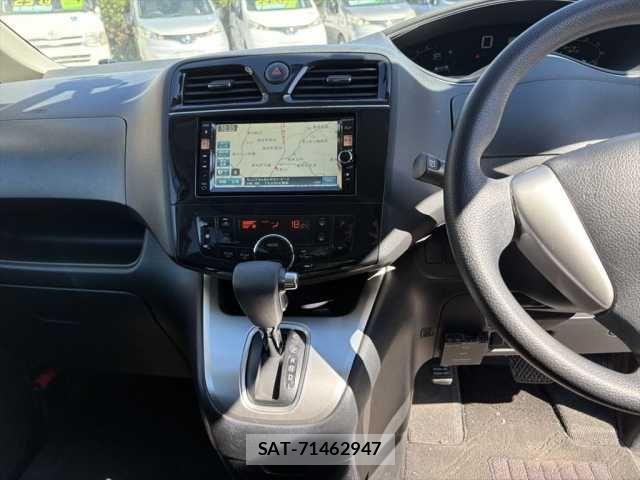 Nissan SERENA 2013-01 1323219-14