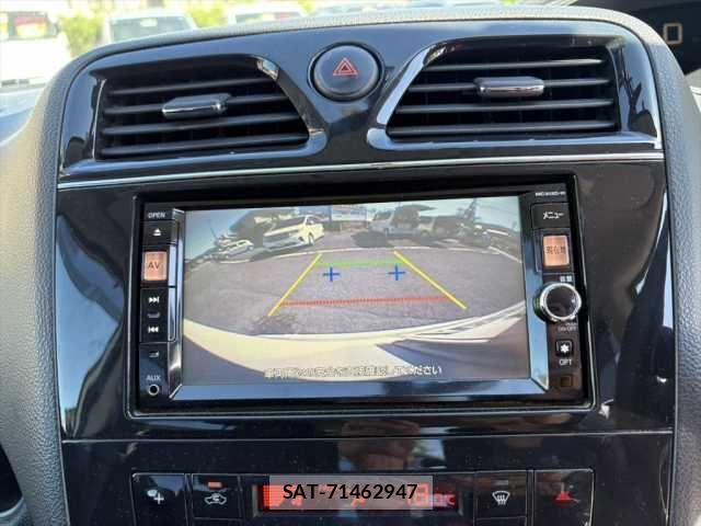 Nissan SERENA 2013-01 1323219-15