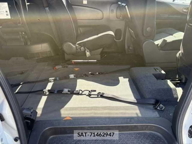 Nissan SERENA 2013-01 1323219-19