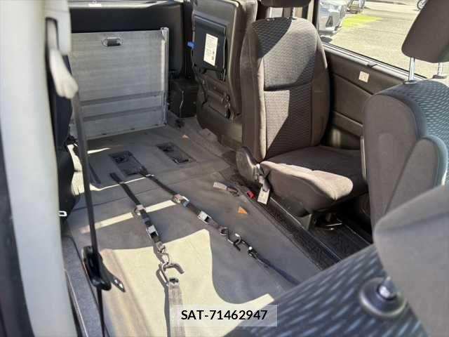 Nissan SERENA 2013-01 1323219-3