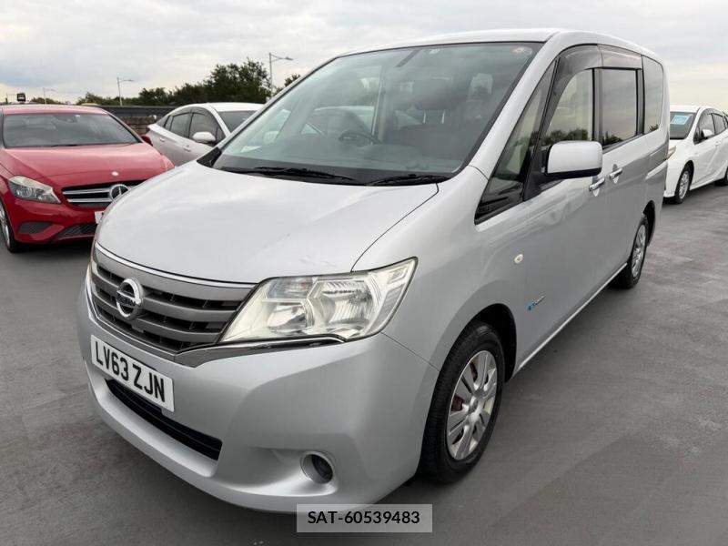 Nissan SERENA 2013 1388633-1