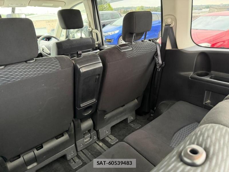 Nissan SERENA 2013 1388633-23