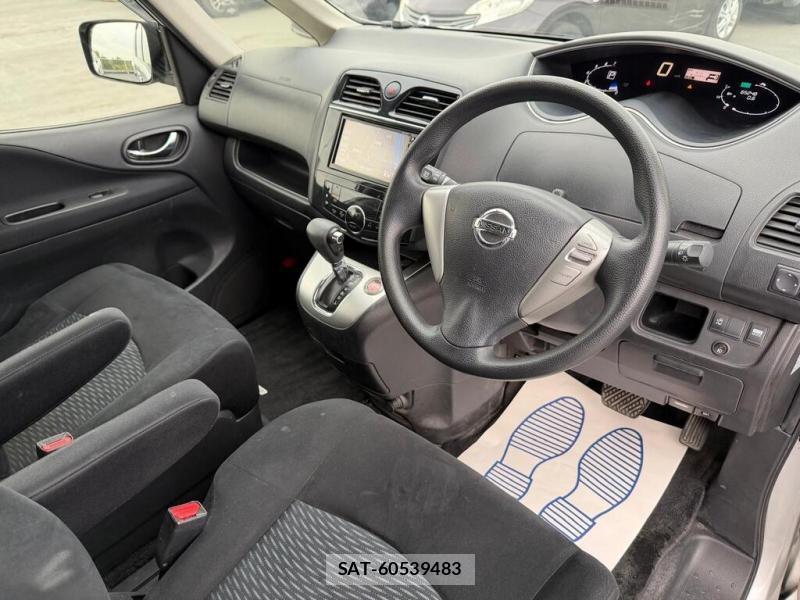 Nissan SERENA 2013 1388633-24