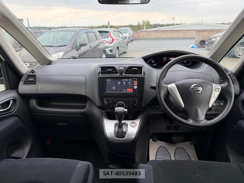 Nissan SERENA 2013 1388633-25