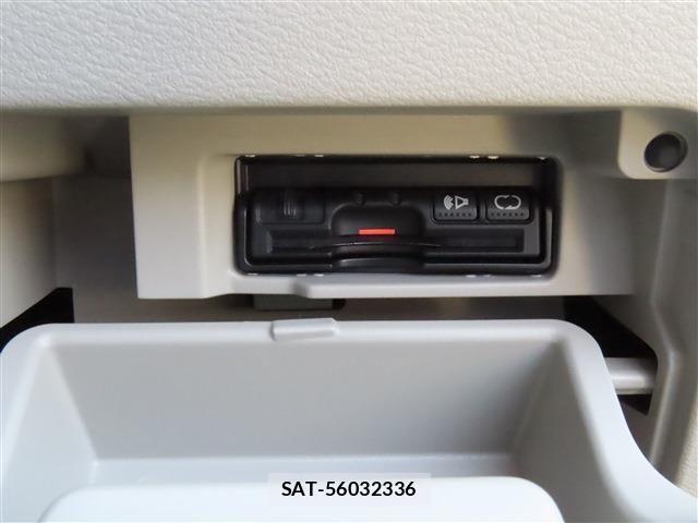 Nissan SERENA 2016-11 1414704-19