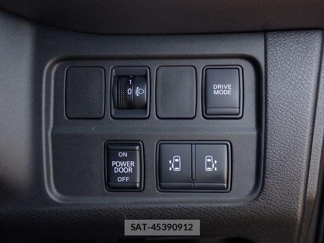 Nissan SERENA 2020-05 1422492-9
