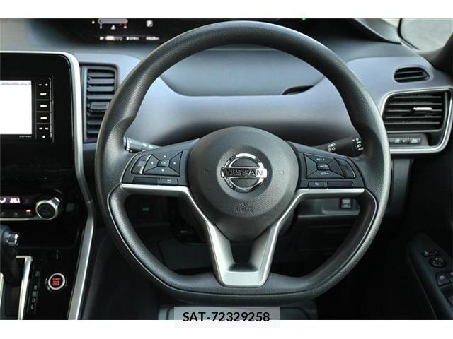 Nissan SERENA 2018-10 1848005-10
