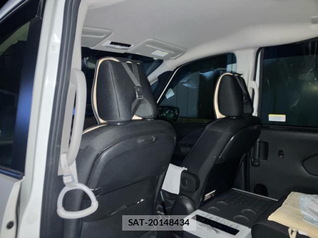 Nissan SERENA 2018-10 2251385-13