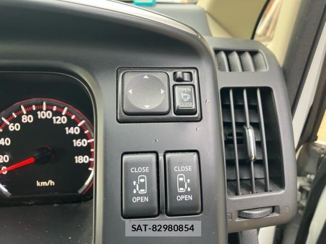 Nissan SERENA 2010-09 2966973-20