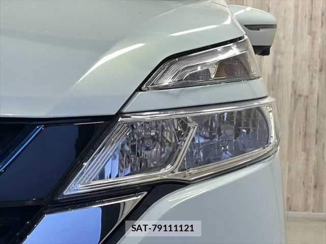 Nissan SERENA 2018-12 3776119-23