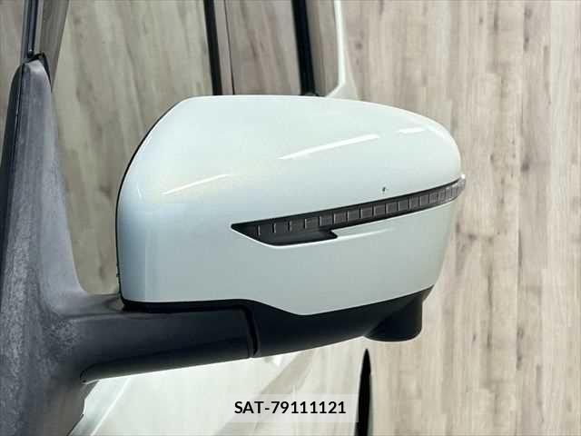 Nissan SERENA 2018-12 3776119-25