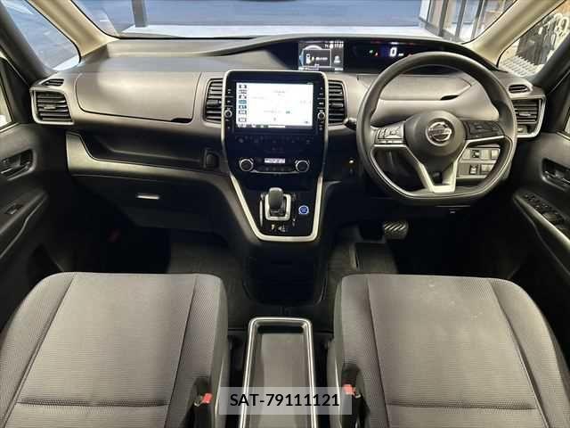 Nissan SERENA 2018-12 3776119-2