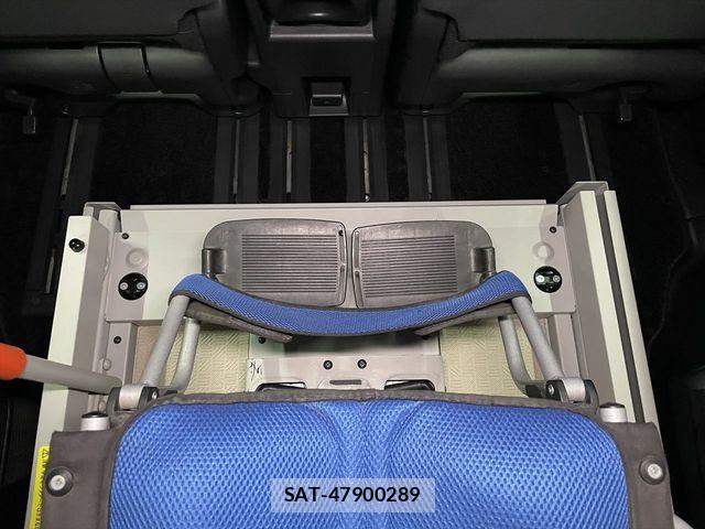 Nissan SERENA 2020-10 3935789-11
