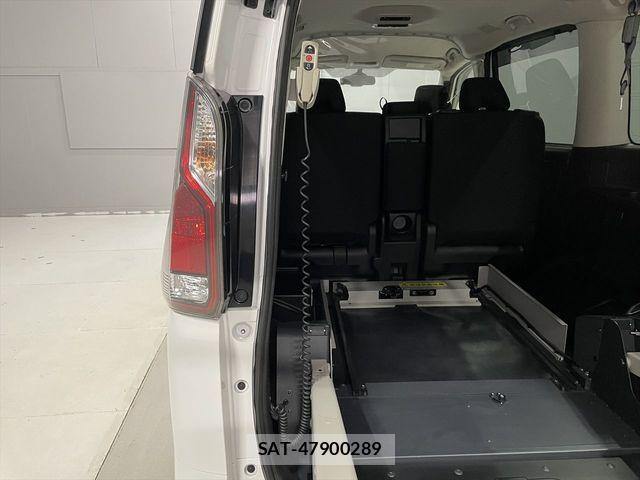 Nissan SERENA 2020-10 3935789-6