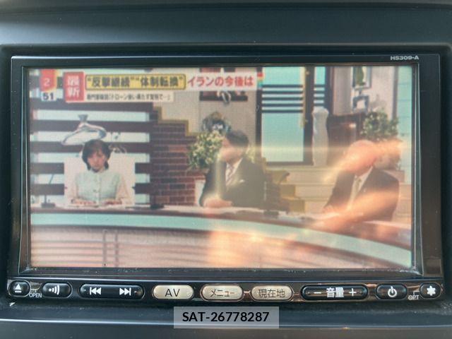 Nissan SERENA 2009-10 4394885-8