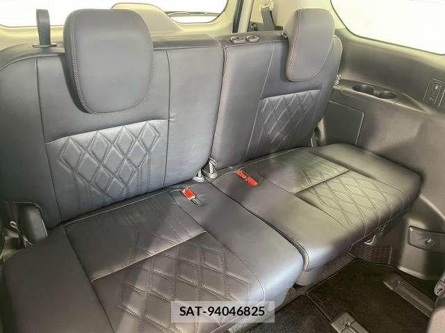 Nissan SERENA 2019-10 4757722-11