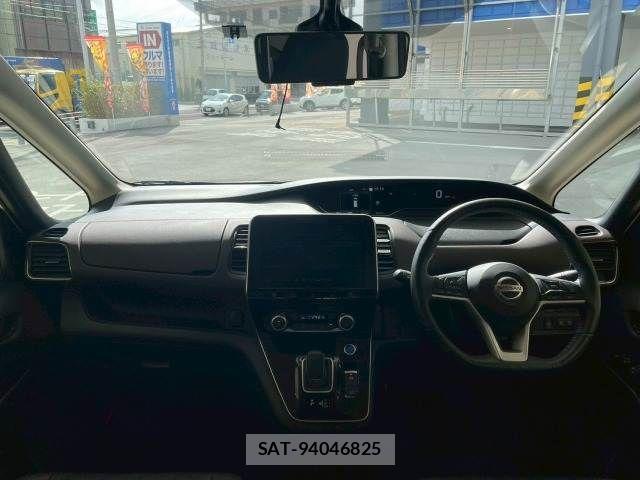 Nissan SERENA 2019-10 4757722-2