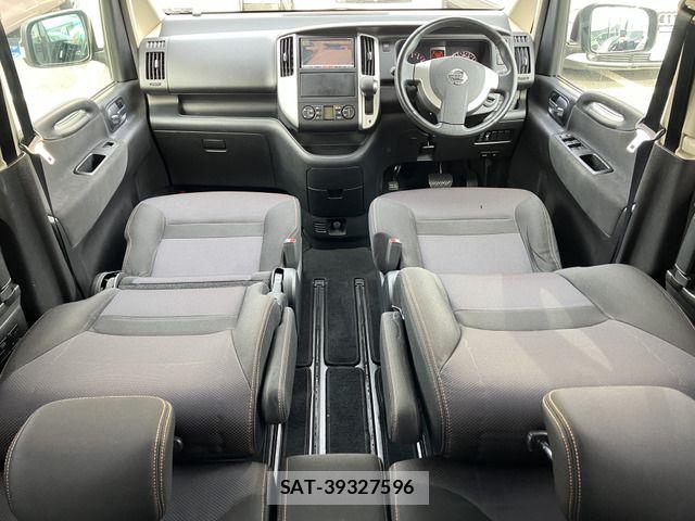 Nissan SERENA 2010-01 4982616-5