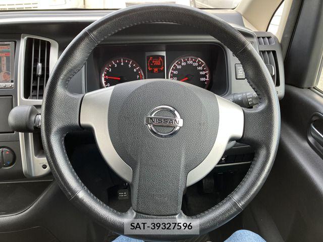 Nissan SERENA 2010-01 4982616-6
