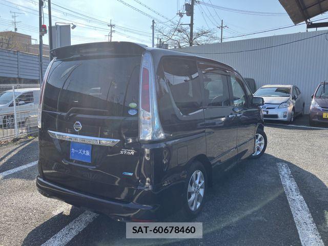 Nissan SERENA 2012-01 5878066-3