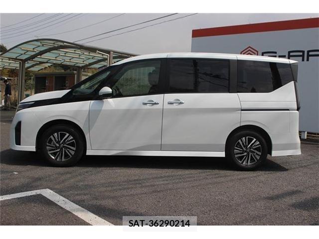 Nissan SERENA 2025-03 5877937-12