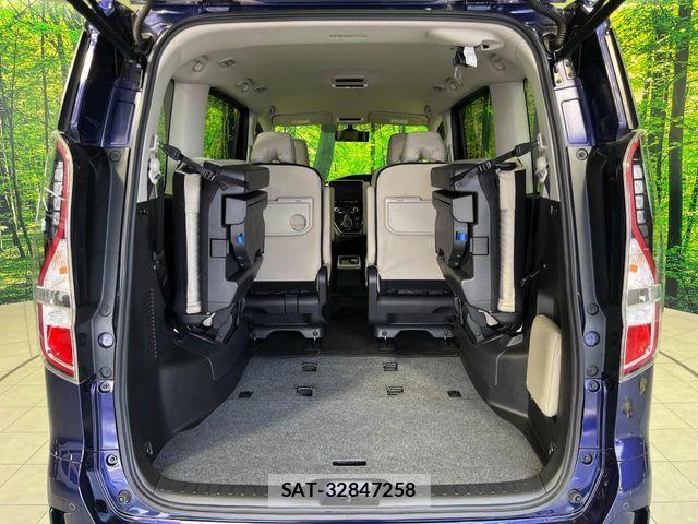 Nissan SERENA 2019-12 5878018-10