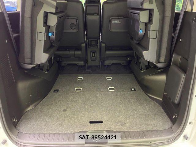 Nissan SERENA 2023-07 5877970-10