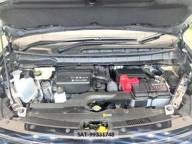 Nissan SERENA 2023-05 6017827-17