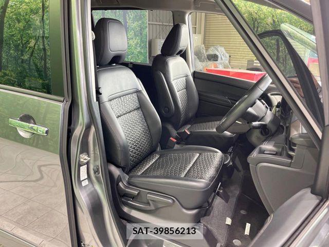 Nissan SERENA 2023-07 6017830-8